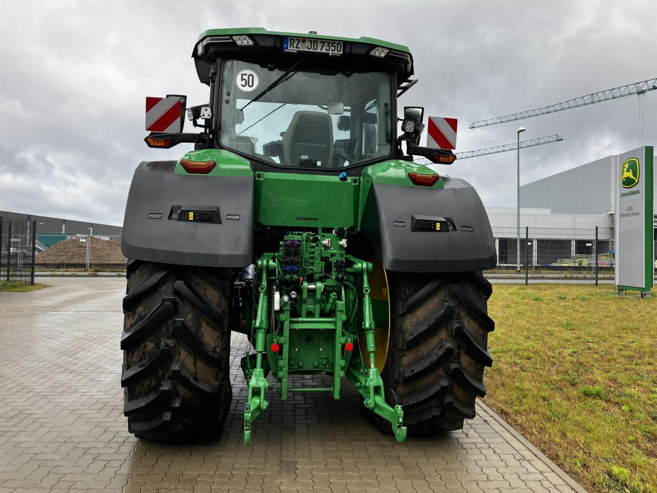 John Deere 7R 350 - Трактор: снимка 5 John Deere 7R 350 - Трактор: снимка 5
