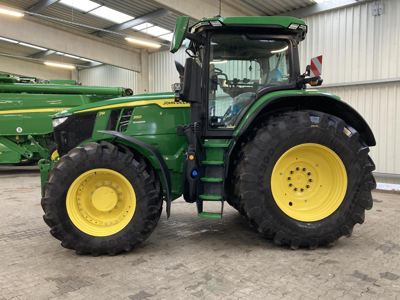 John Deere 7R 350 - Трактор: снимка 5 John Deere 7R 350 - Трактор: снимка 5