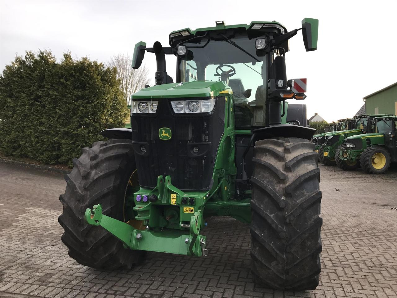 John Deere 7R 350 - Трактор: снимка 3 John Deere 7R 350 - Трактор: снимка 3