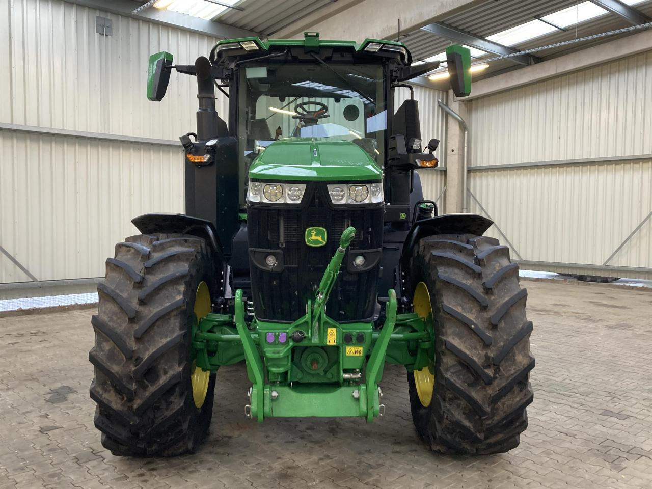 John Deere 7R 350 - Трактор: снимка 2 John Deere 7R 350 - Трактор: снимка 2