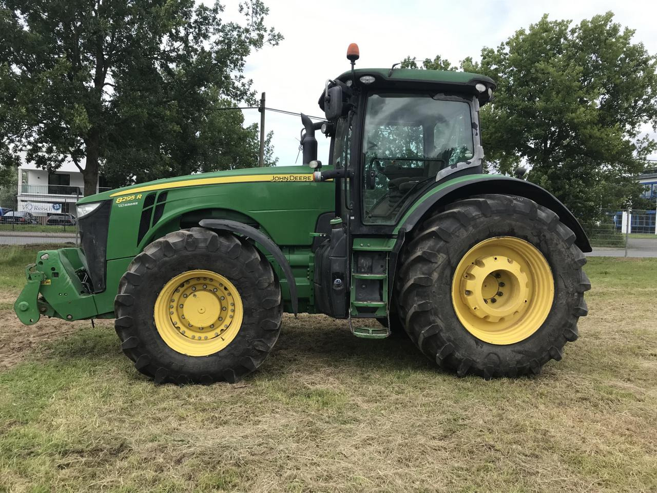 Трактор John Deere 8295R: снимка 1
