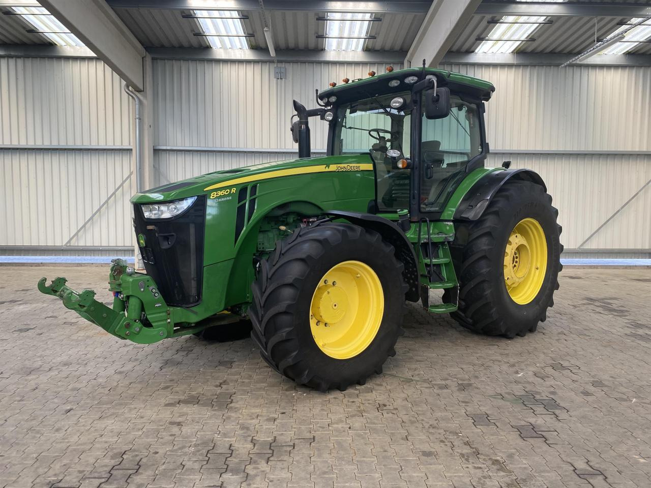 John Deere 8360R - Трактор: снимка 1 John Deere 8360R - Трактор: снимка 1