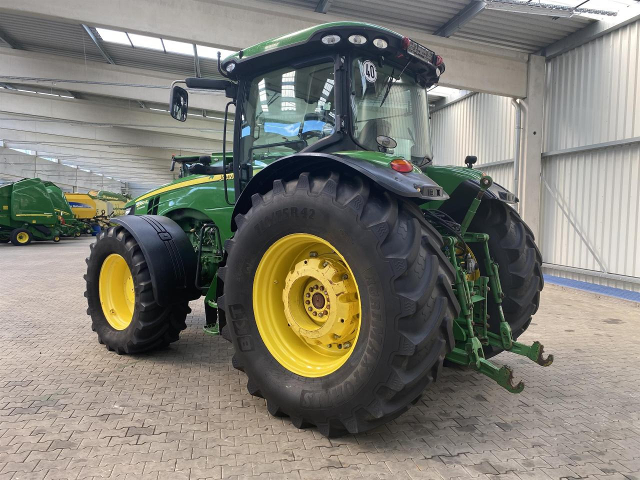 Трактор John Deere 8360R: снимка 6