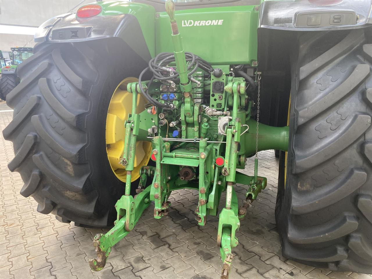 Трактор John Deere 8360R: снимка 8