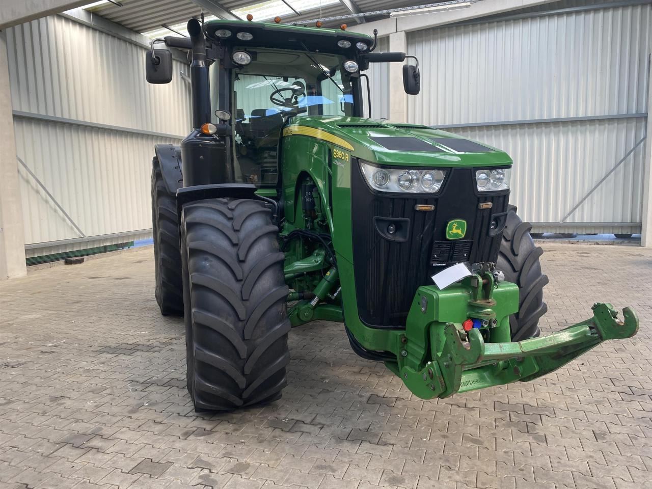 John Deere 8360R - Трактор: снимка 4 John Deere 8360R - Трактор: снимка 4