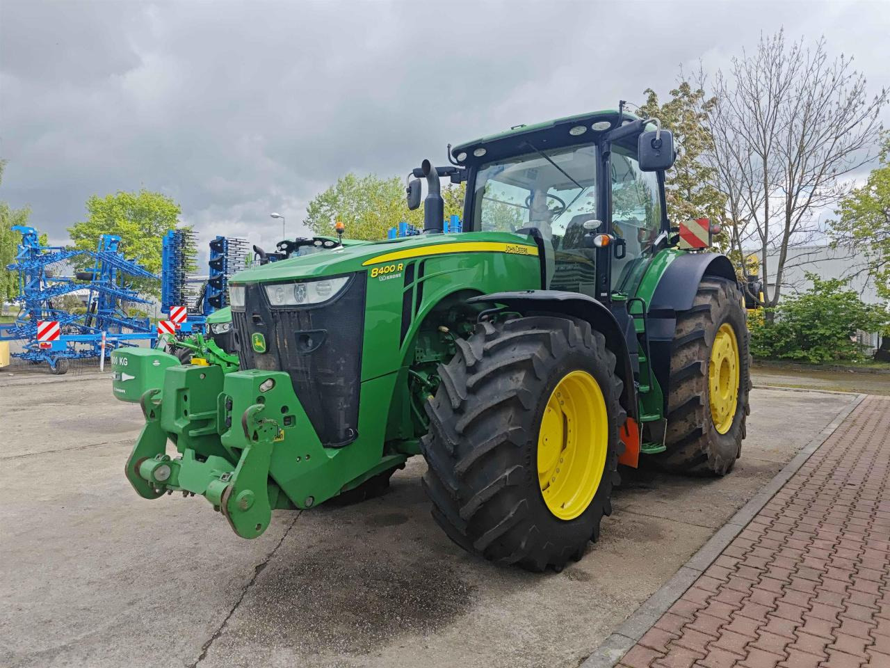 John Deere 8400R - Трактор: снимка 2 John Deere 8400R - Трактор: снимка 2
