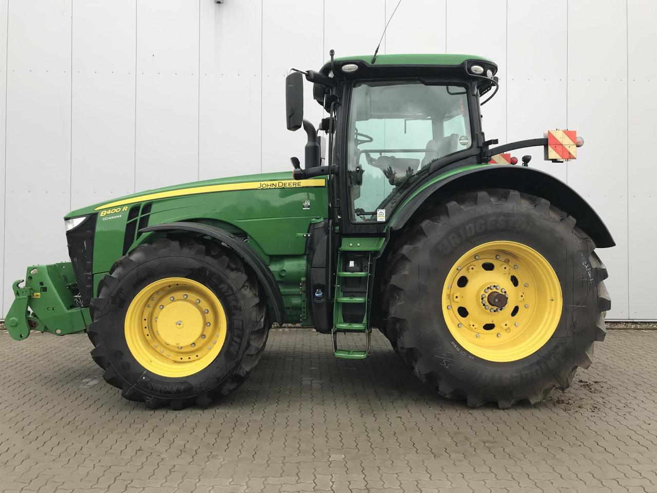 John Deere 8400R - Трактор: снимка 1 John Deere 8400R - Трактор: снимка 1