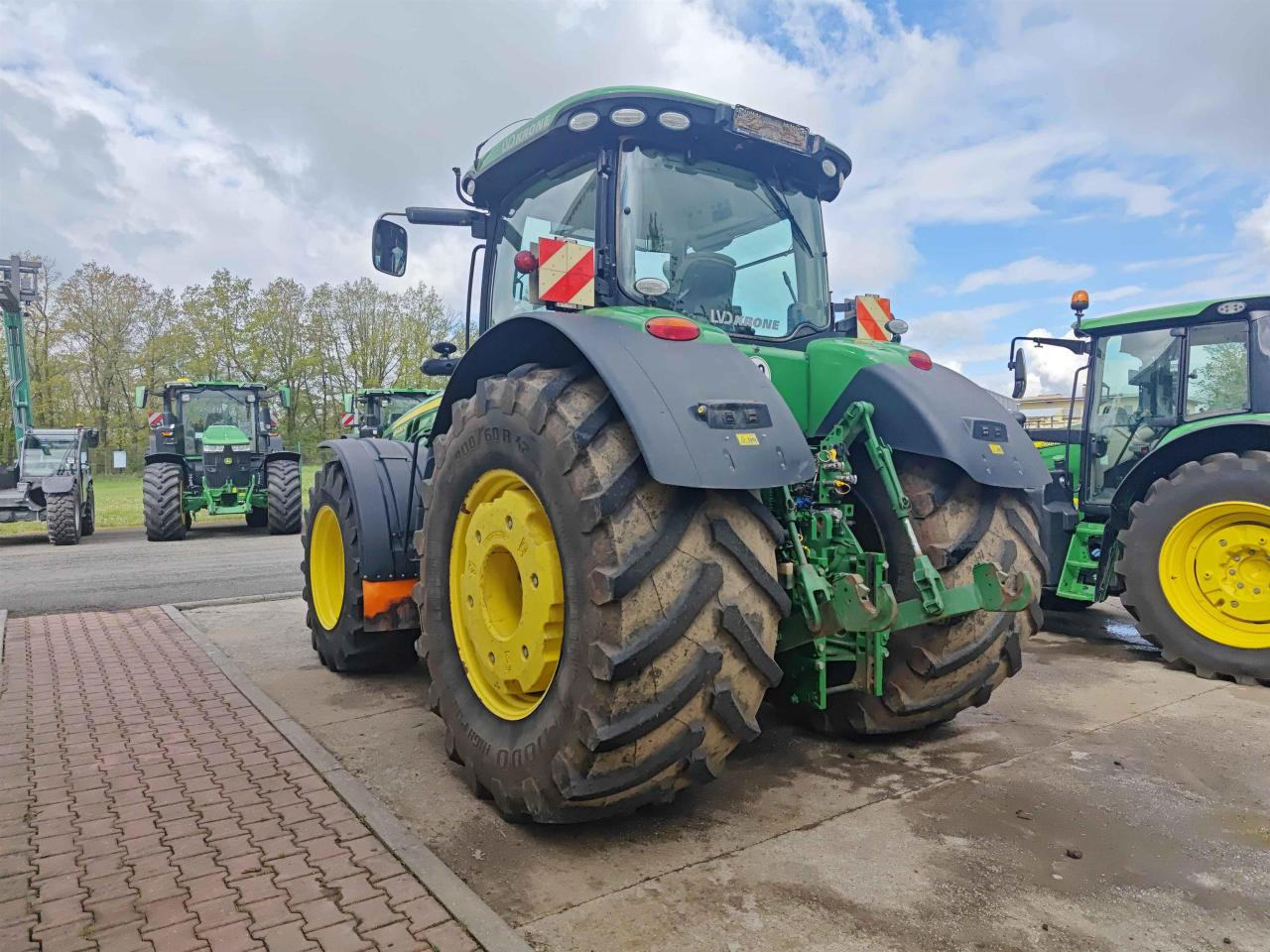 John Deere 8400R - Трактор: снимка 5 John Deere 8400R - Трактор: снимка 5