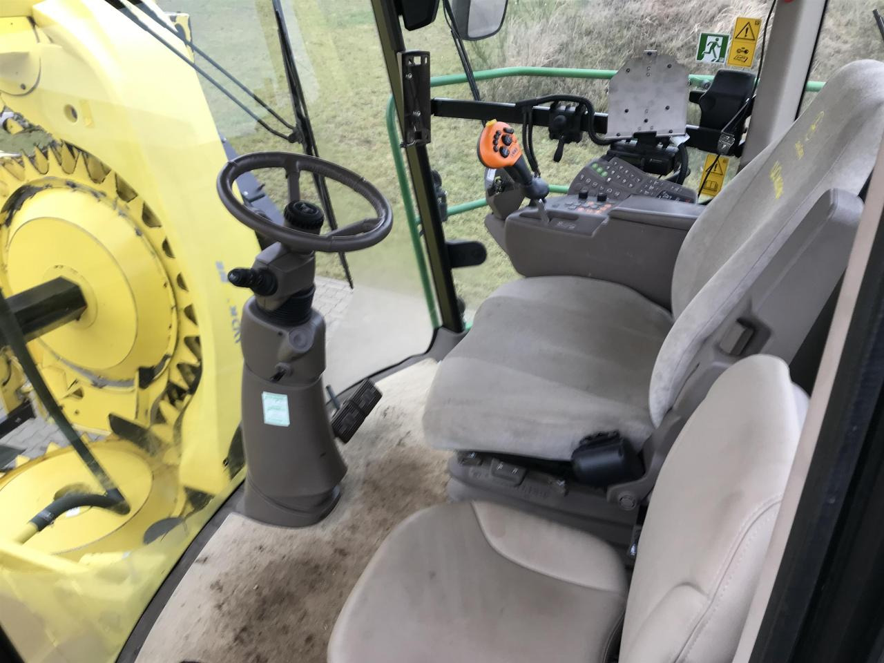 John Deere 8600 - Силажокомбайн: снимка 5 John Deere 8600 - Силажокомбайн: снимка 5