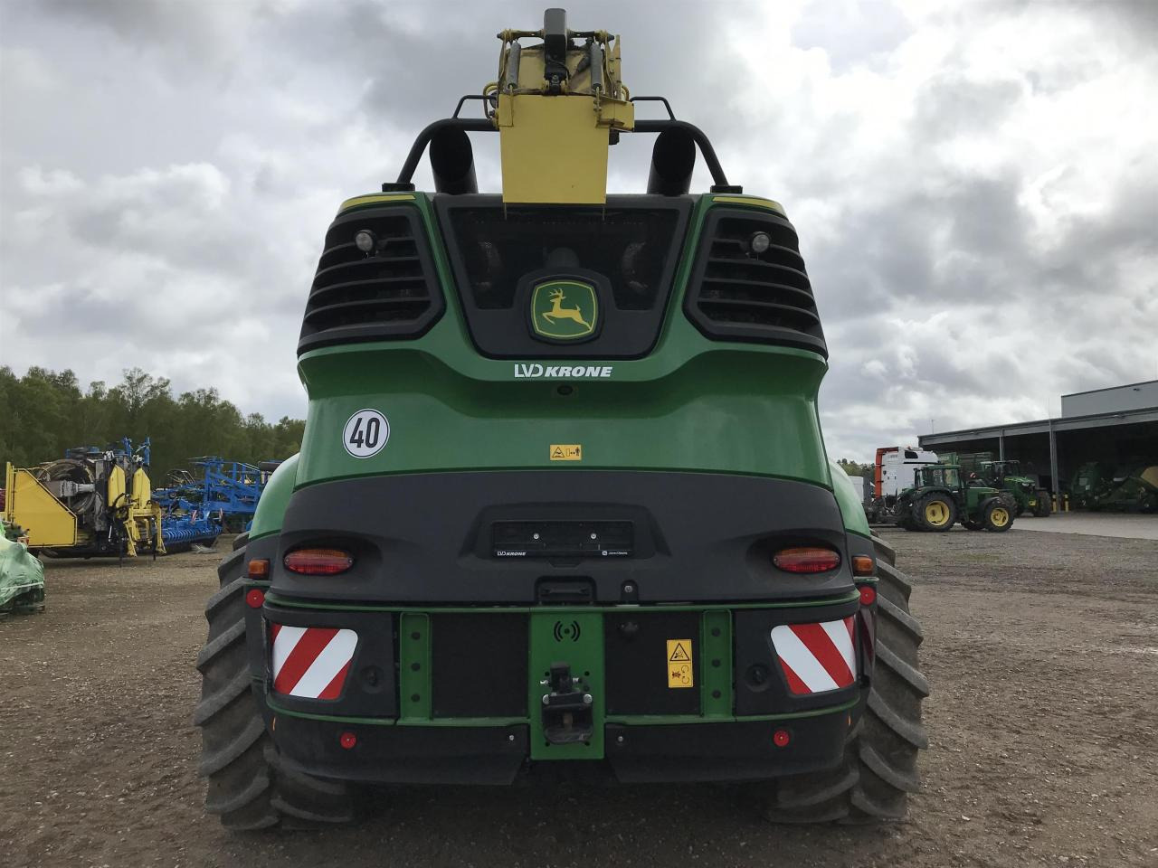 John Deere 9800i - Силажокомбайн: снимка 4 John Deere 9800i - Силажокомбайн: снимка 4