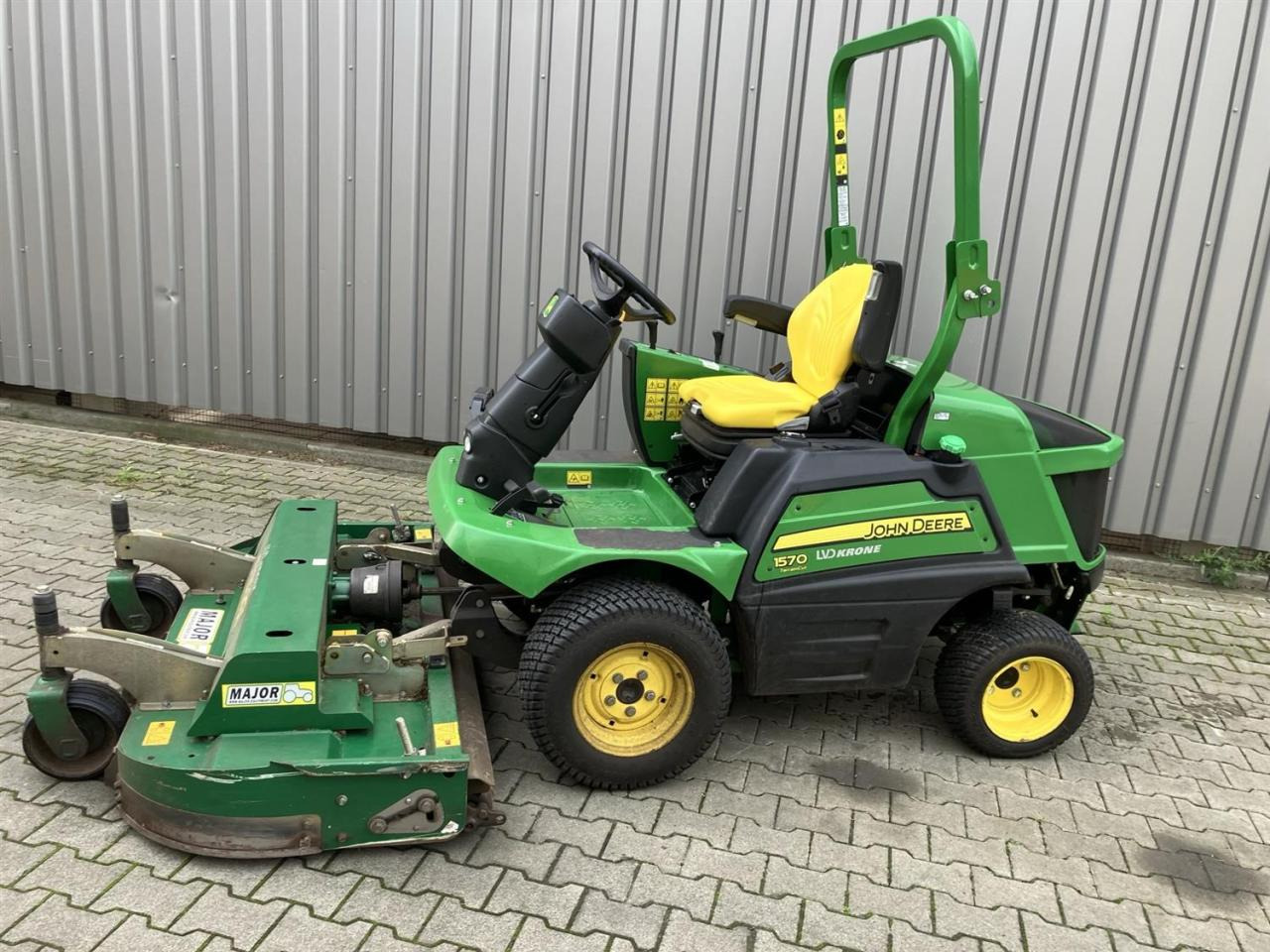 John Deere F1570 Frontmäher - Косачка за трева: снимка 1 John Deere F1570 Frontmäher - Косачка за трева: снимка 1