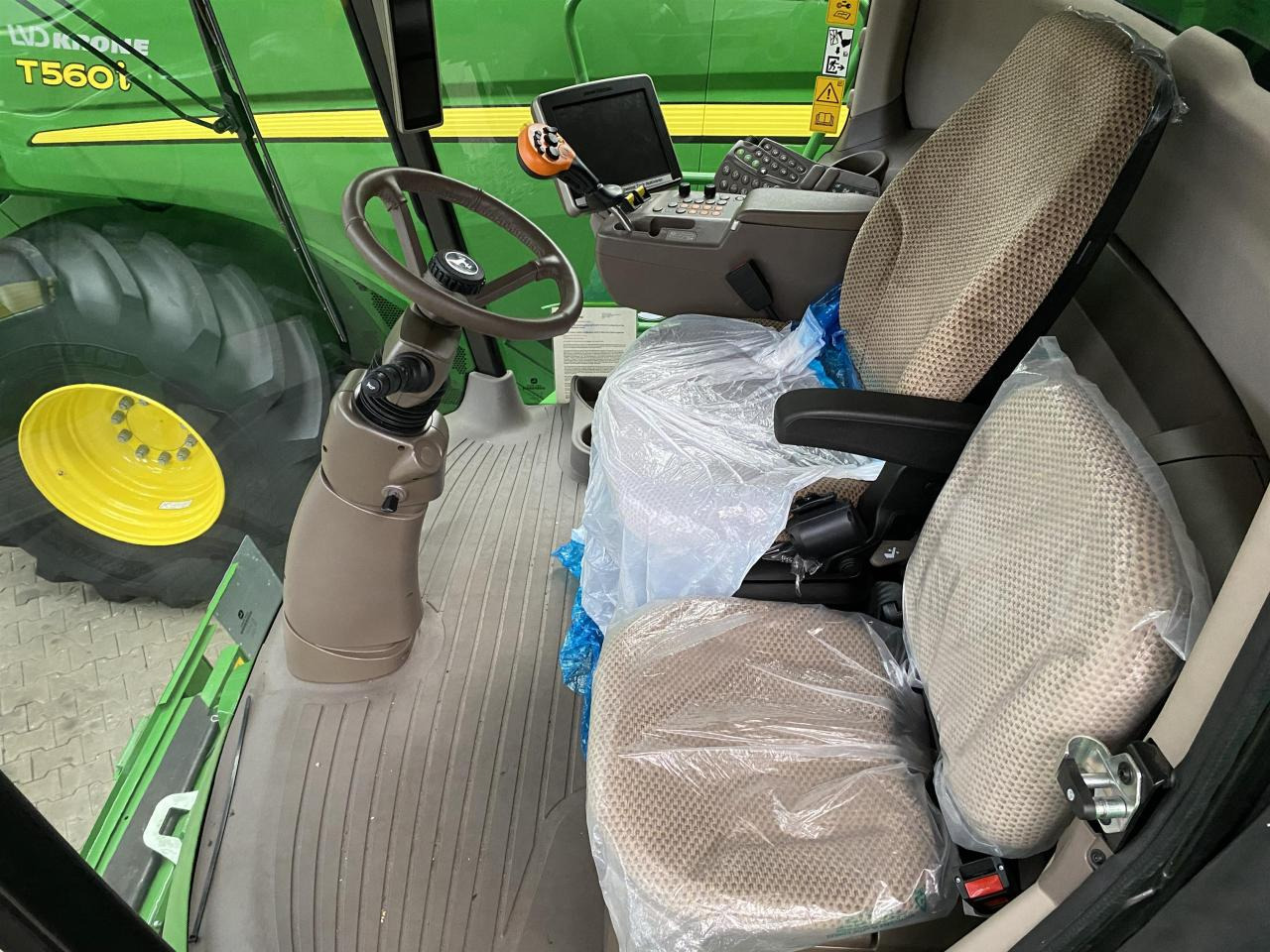 Зърнокомбайн John Deere T550i: снимка 7