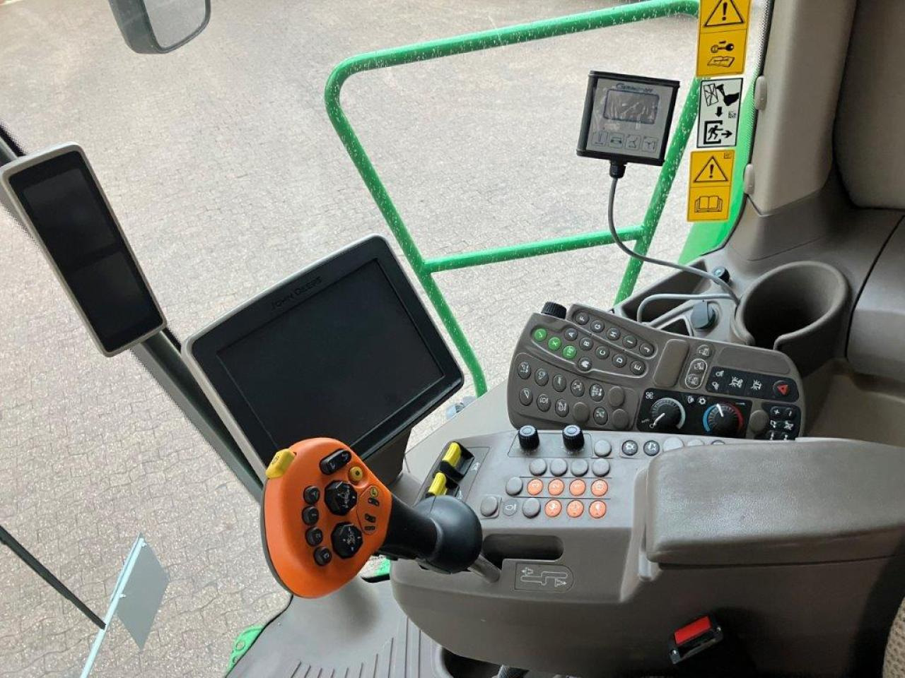 Зърнокомбайн John Deere T560 Hillmaster: снимка 7