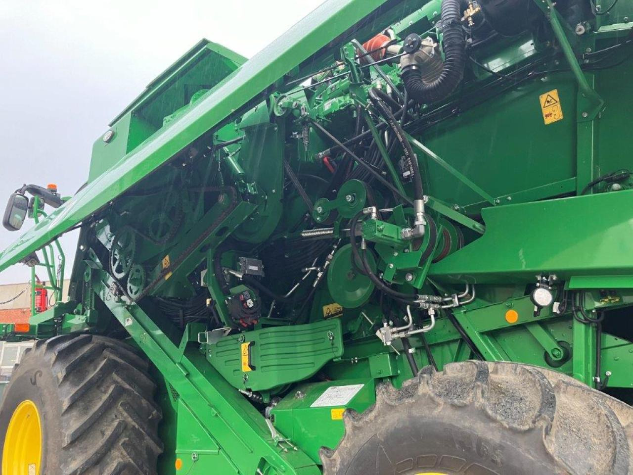 Зърнокомбайн John Deere T560 Hillmaster: снимка 13