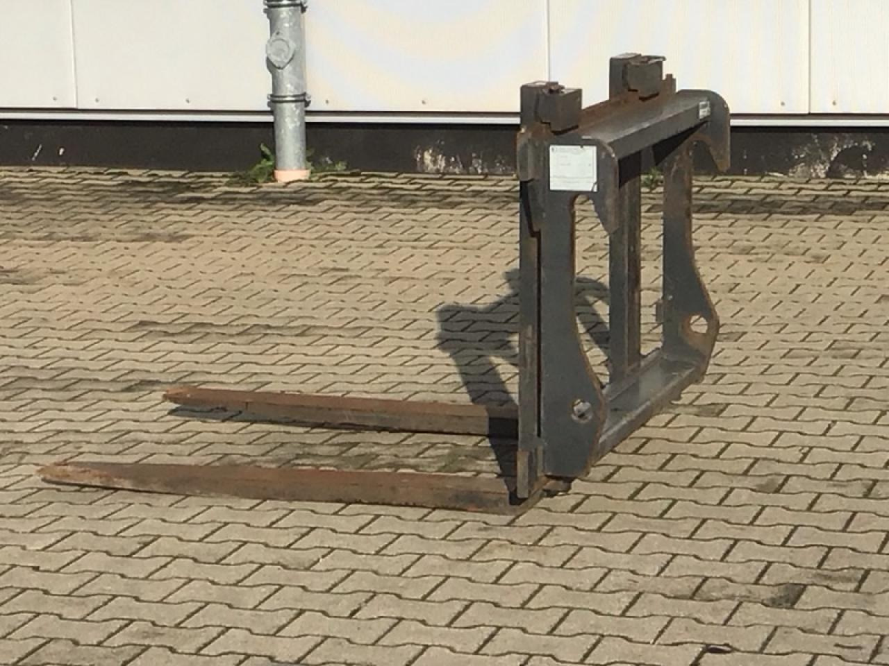 Kramer 1200 mm Palettengabel - Челен товарач за трактор: снимка 1 Kramer 1200 mm Palettengabel - Челен товарач за трактор: снимка 1