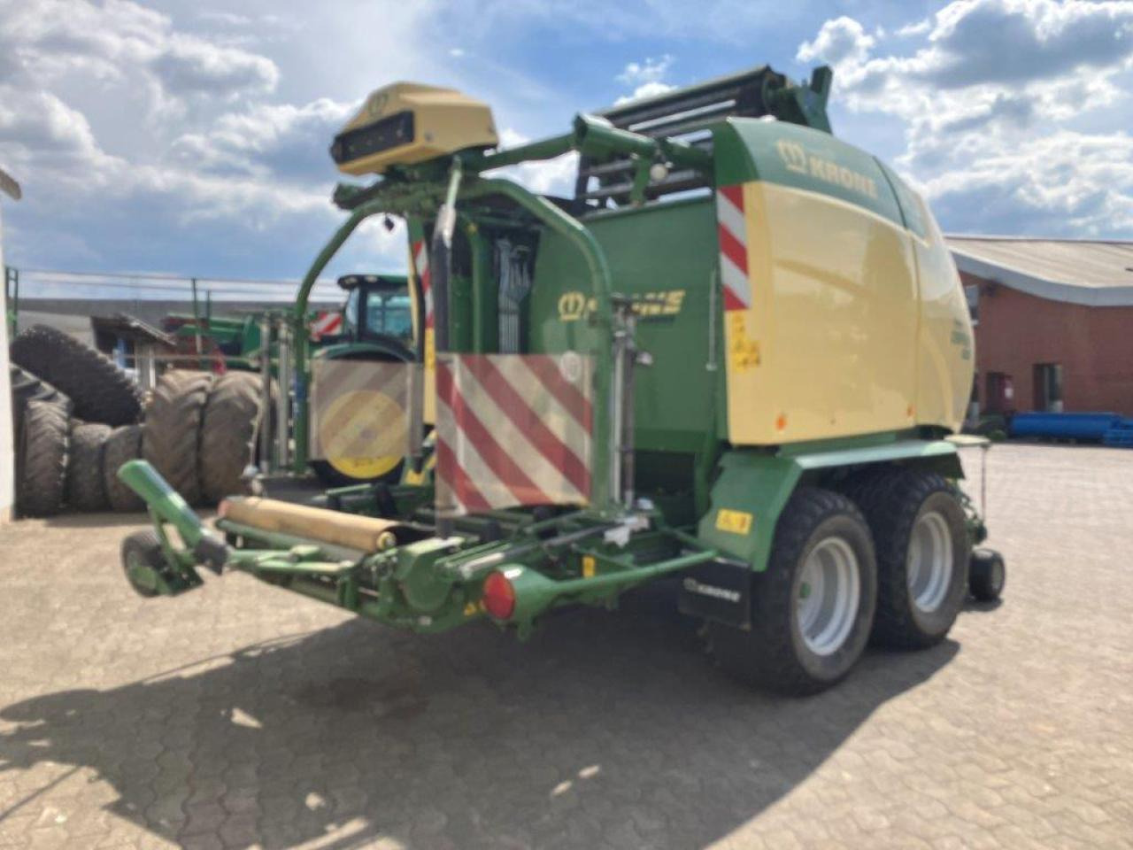 Krone CF 155 XC Comprima - Рулонна сламопреса: снимка 4 Krone CF 155 XC Comprima - Рулонна сламопреса: снимка 4