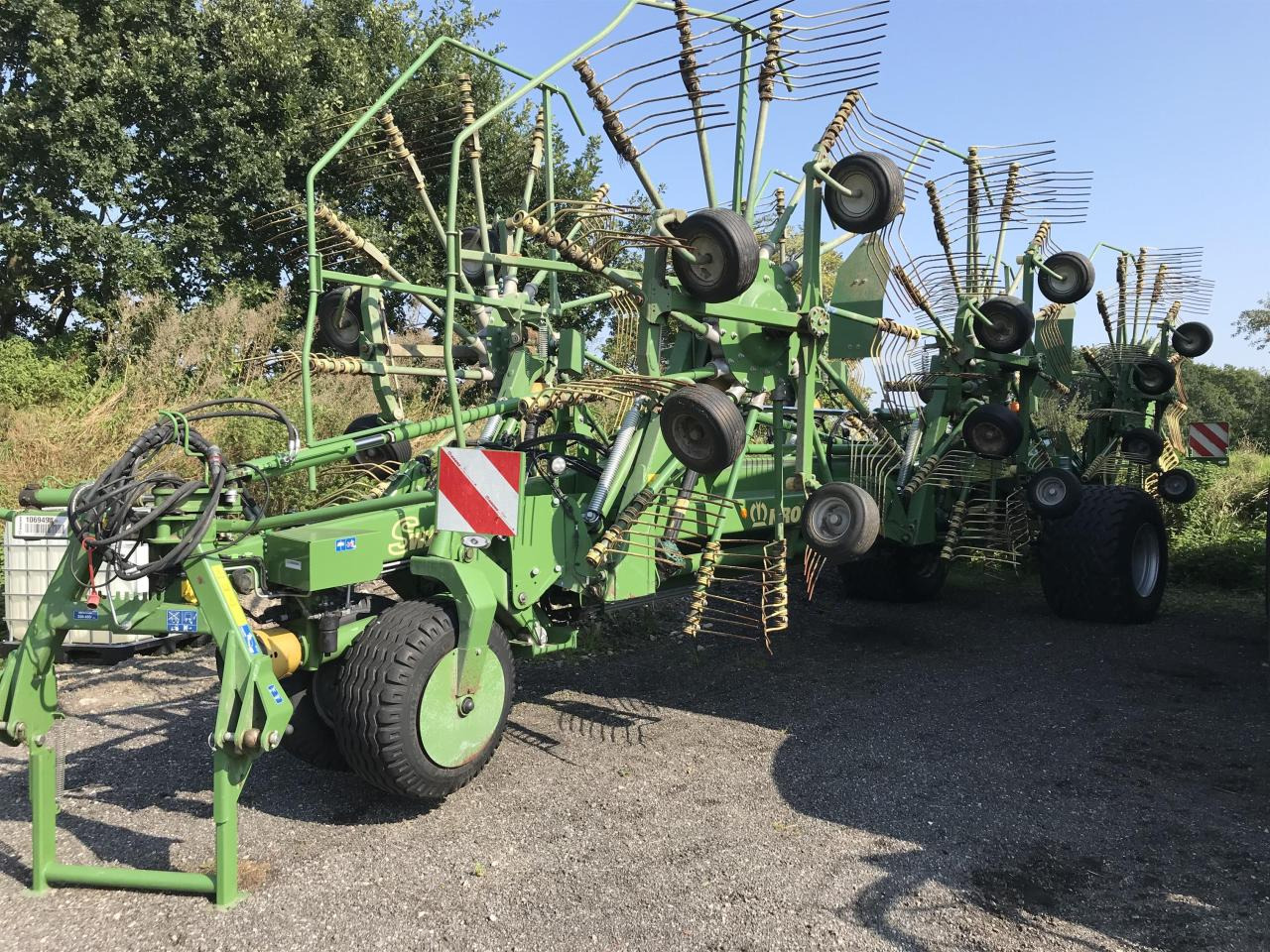 Krone Swadro 2000 - Гребло/ Сенообръщачка: снимка 1 Krone Swadro 2000 - Гребло/ Сенообръщачка: снимка 1
