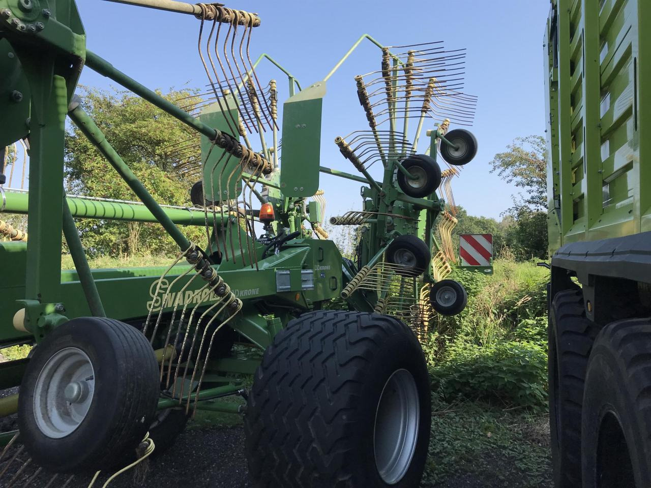 Krone Swadro 2000 - Гребло/ Сенообръщачка: снимка 4 Krone Swadro 2000 - Гребло/ Сенообръщачка: снимка 4
