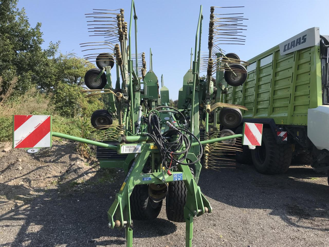 Krone Swadro 2000 - Гребло/ Сенообръщачка: снимка 3 Krone Swadro 2000 - Гребло/ Сенообръщачка: снимка 3