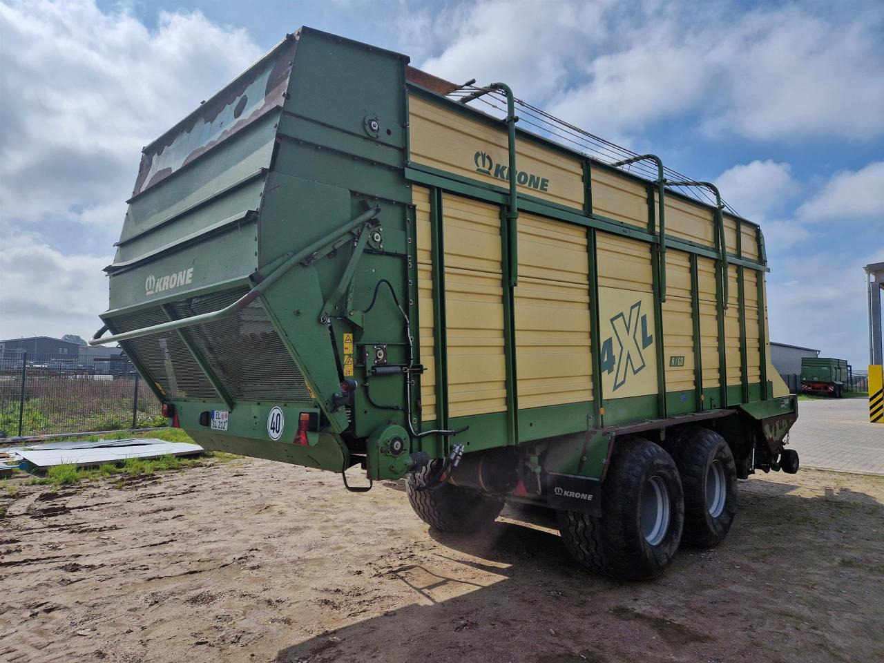 Krone TITAN 4XL-GD - Саморазтоварващо се ремарке: снимка 4 Krone TITAN 4XL-GD - Саморазтоварващо се ремарке: снимка 4