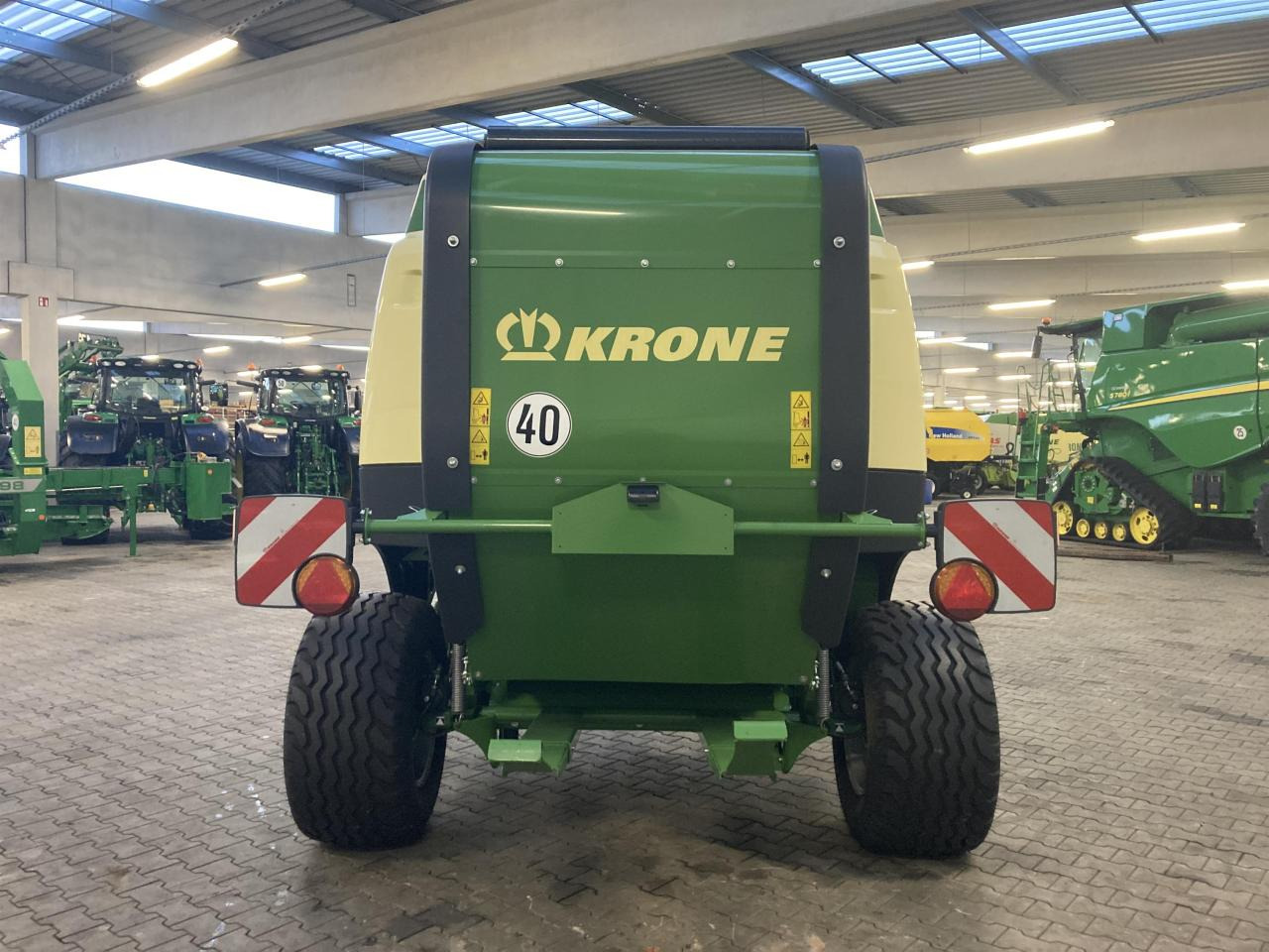 Krone V 190 XC Plus VariPack - Рулонна сламопреса: снимка 4 Krone V 190 XC Plus VariPack - Рулонна сламопреса: снимка 4