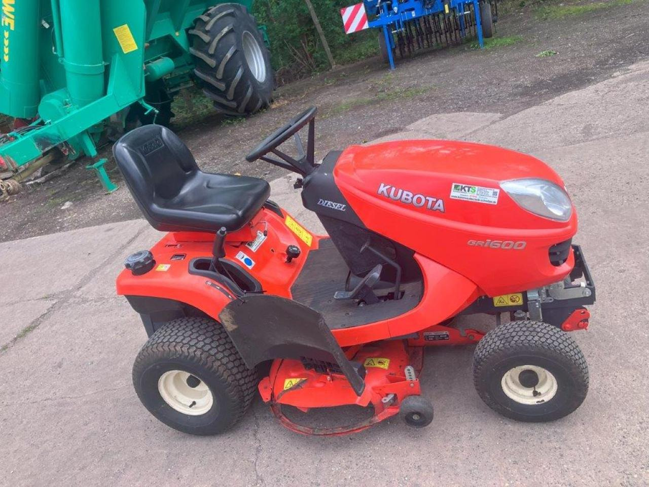 Kubota GR1600-ID-II - Косачка за трева: снимка 3 Kubota GR1600-ID-II - Косачка за трева: снимка 3