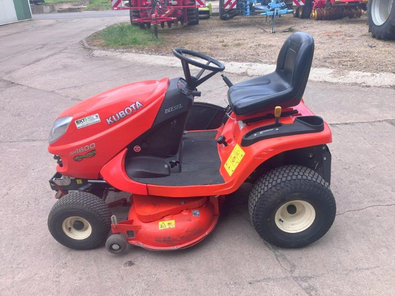 Kubota GR1600-ID-II - Косачка за трева: снимка 1 Kubota GR1600-ID-II - Косачка за трева: снимка 1