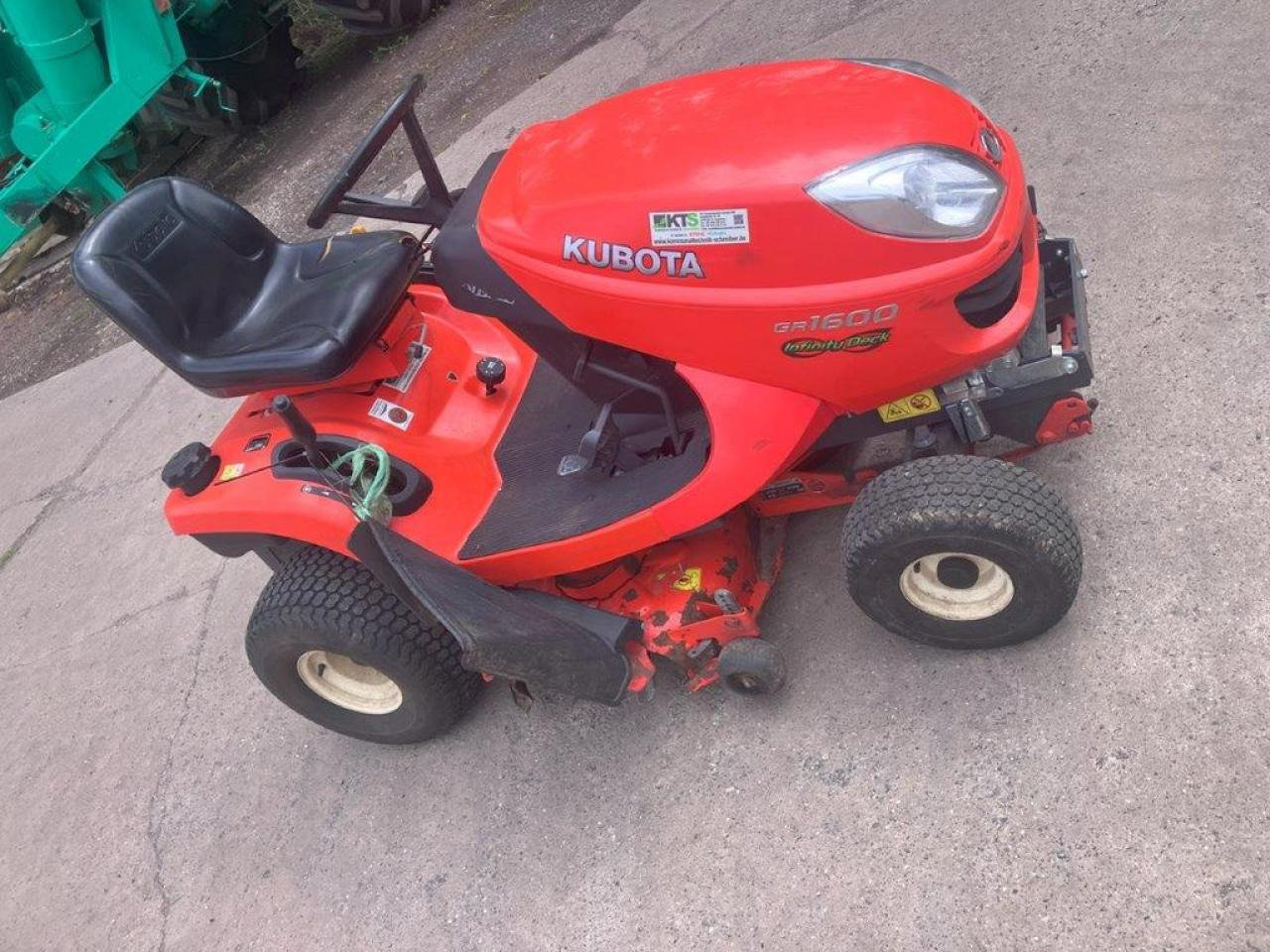 Kubota GR1600-ID-II - Косачка за трева: снимка 3 Kubota GR1600-ID-II - Косачка за трева: снимка 3