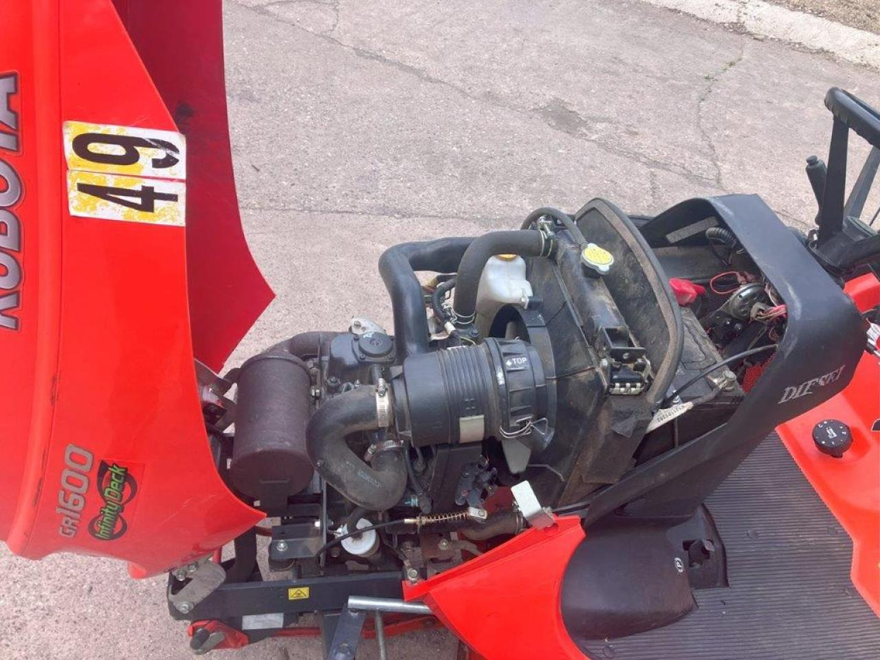 Косачка за трева Kubota GR1600-ID-II: снимка 9