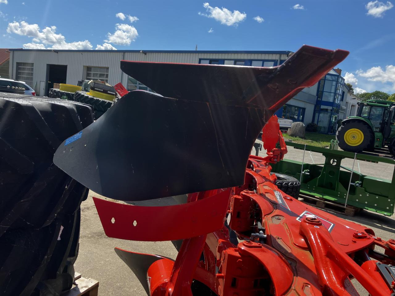Kuhn Vari-Master L5E - Плуг: снимка 3 Kuhn Vari-Master L5E - Плуг: снимка 3