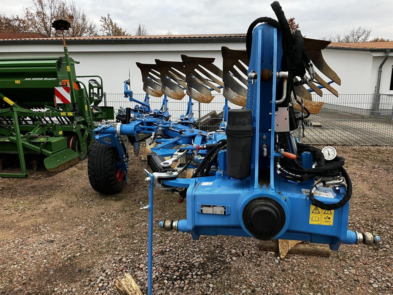 Lemken Juwel 8 M V U 5 L 100 - Плуг: снимка 2 Lemken Juwel 8 M V U 5 L 100 - Плуг: снимка 2