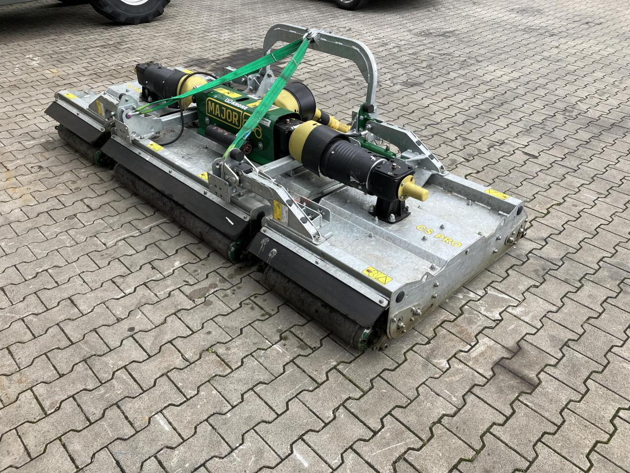 Major MJ65-300 - Косачка за трева: снимка 2 Major MJ65-300 - Косачка за трева: снимка 2