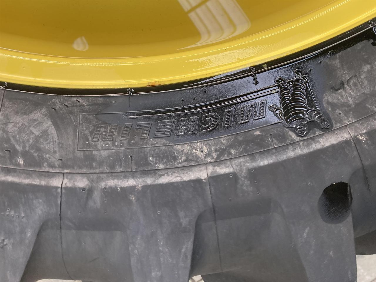 Michelin 320/85R38 - Гума за Селскостопанска техника: снимка 4 Michelin 320/85R38 - Гума за Селскостопанска техника: снимка 4