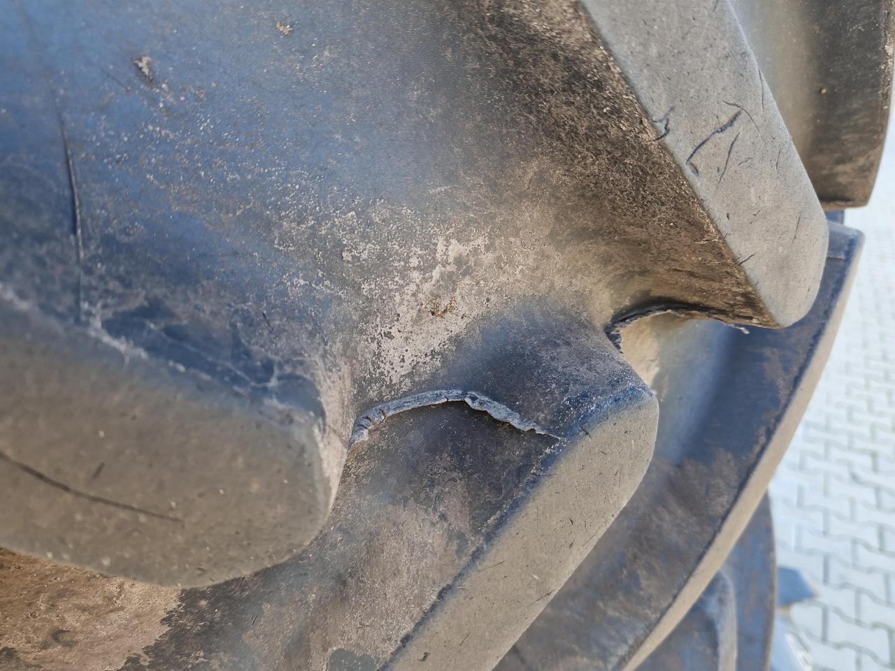 Michelin 420/70R24 - Гума за Селскостопанска техника: снимка 3 Michelin 420/70R24 - Гума за Селскостопанска техника: снимка 3