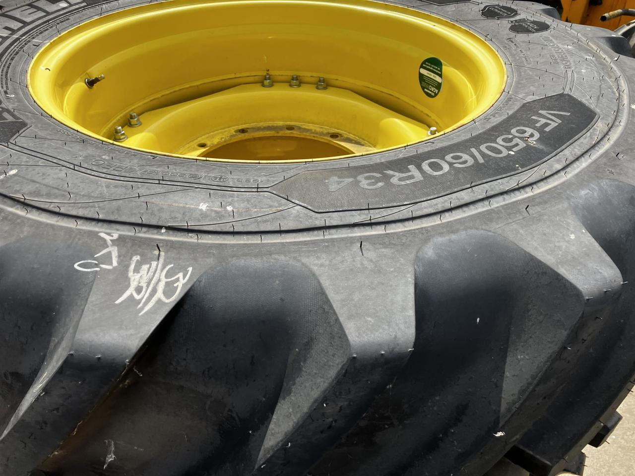 Michelin 650/60R34 VF - Гума за Селскостопанска техника: снимка 3 Michelin 650/60R34 VF - Гума за Селскостопанска техника: снимка 3