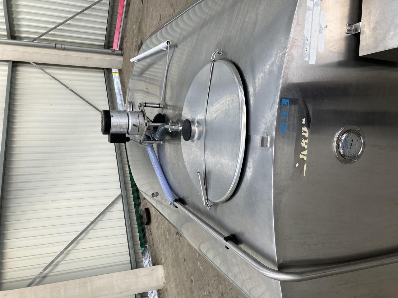 Müller O-700, ca. 3.000 Ltr. - Доилна техника: снимка 2 Müller O-700, ca. 3.000 Ltr. - Доилна техника: снимка 2