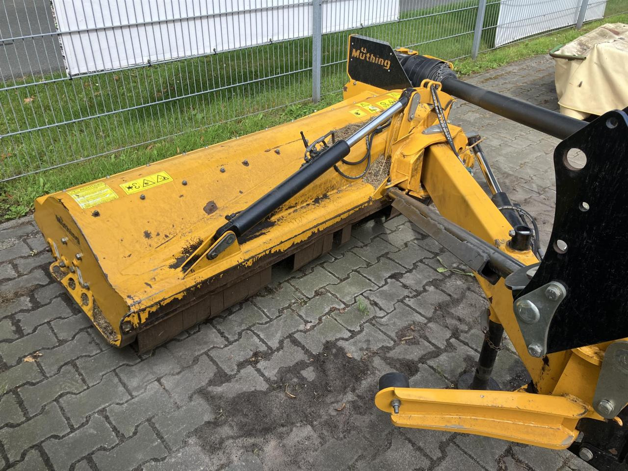 Müthing MU-L/S 200-31 - Косачка-шредер: снимка 1 Müthing MU-L/S 200-31 - Косачка-шредер: снимка 1