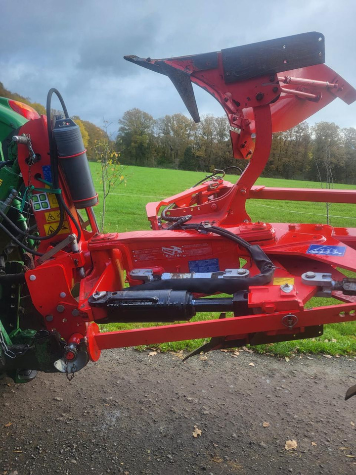 Pöttinger Servo 35S - Плуг: снимка 5 Pöttinger Servo 35S - Плуг: снимка 5