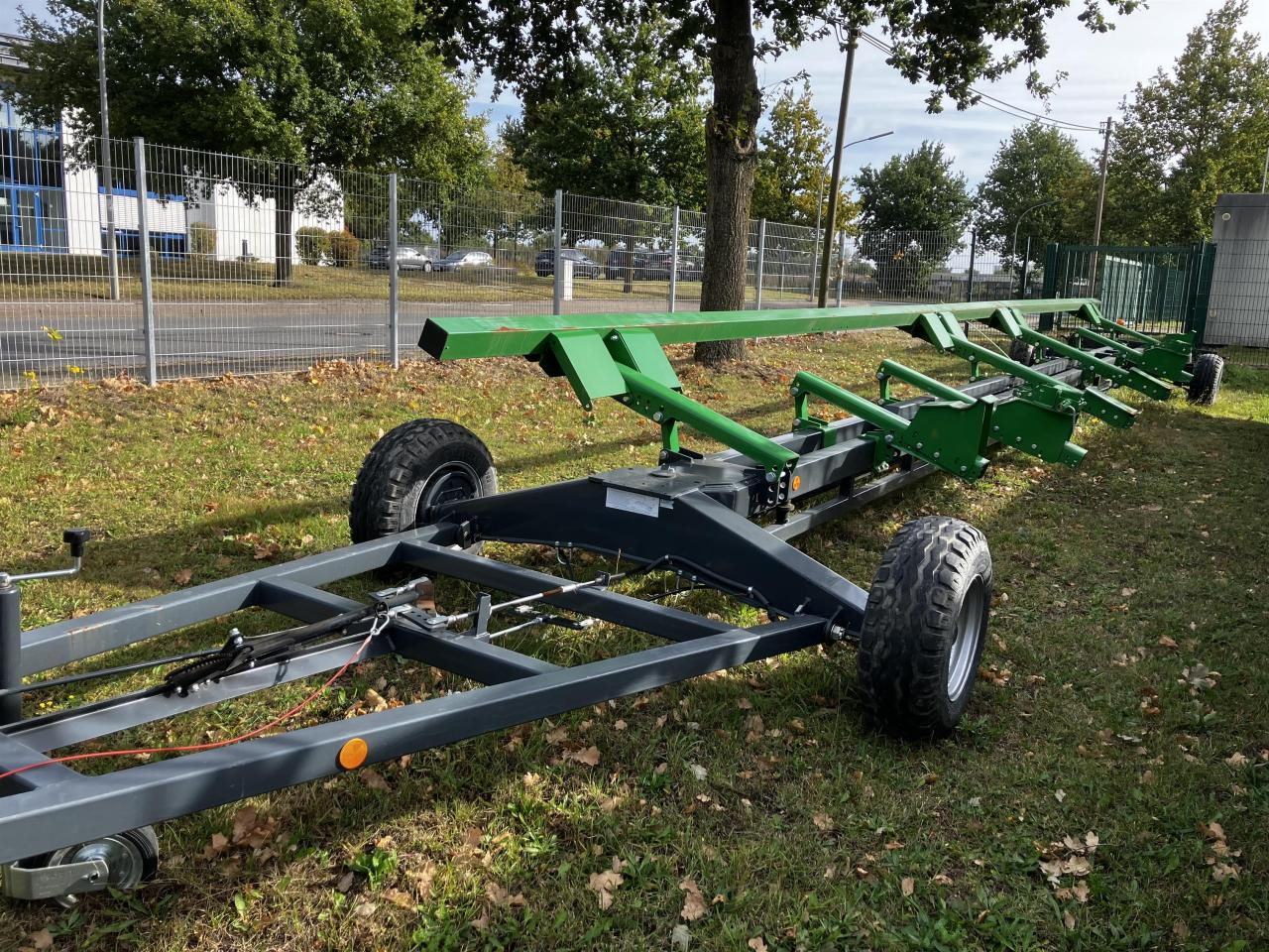 TAM Leguan Quattro 45ft - Хедер: снимка 1 TAM Leguan Quattro 45ft - Хедер: снимка 1