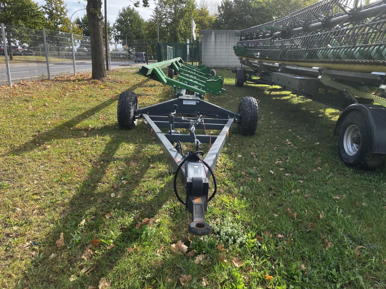 TAM Leguan Quattro 45ft - Хедер: снимка 3 TAM Leguan Quattro 45ft - Хедер: снимка 3