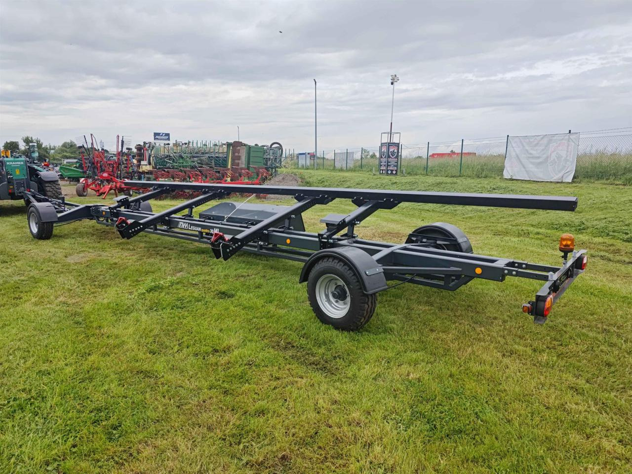 TAM Leguan Quattro ML 30ft - Хедер: снимка 4 TAM Leguan Quattro ML 30ft - Хедер: снимка 4