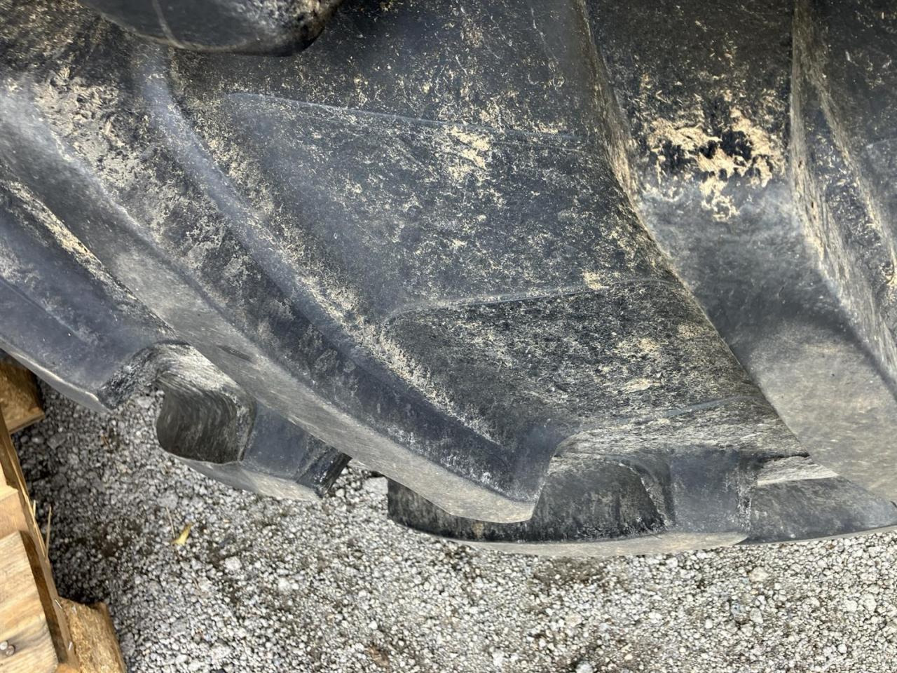 Trelleborg 520/70R38 - Гума за Селскостопанска техника: снимка 2 Trelleborg 520/70R38 - Гума за Селскостопанска техника: снимка 2