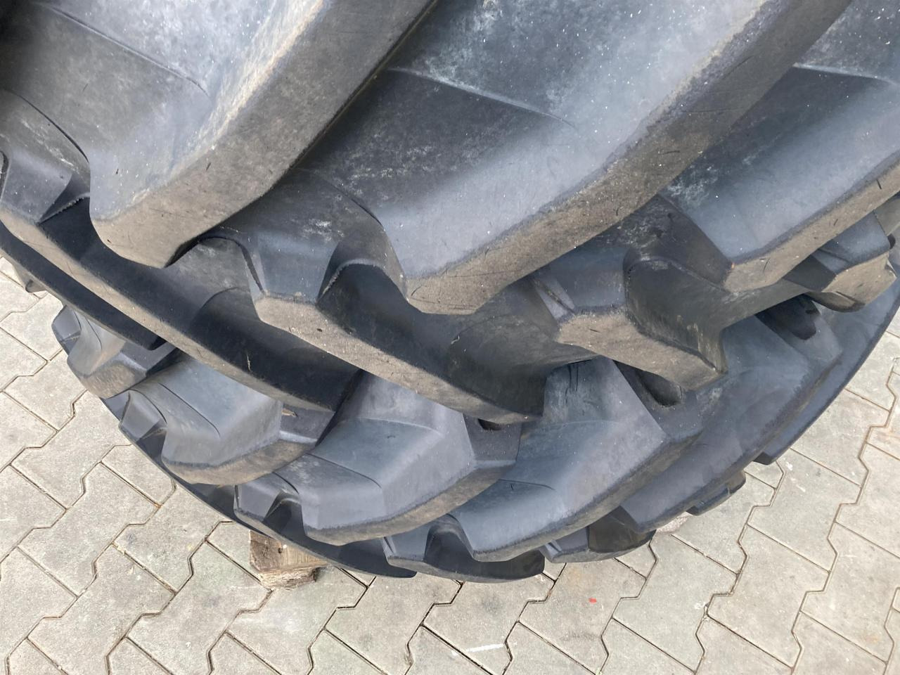 Trelleborg 540/65R30 - Гума за Селскостопанска техника: снимка 3 Trelleborg 540/65R30 - Гума за Селскостопанска техника: снимка 3