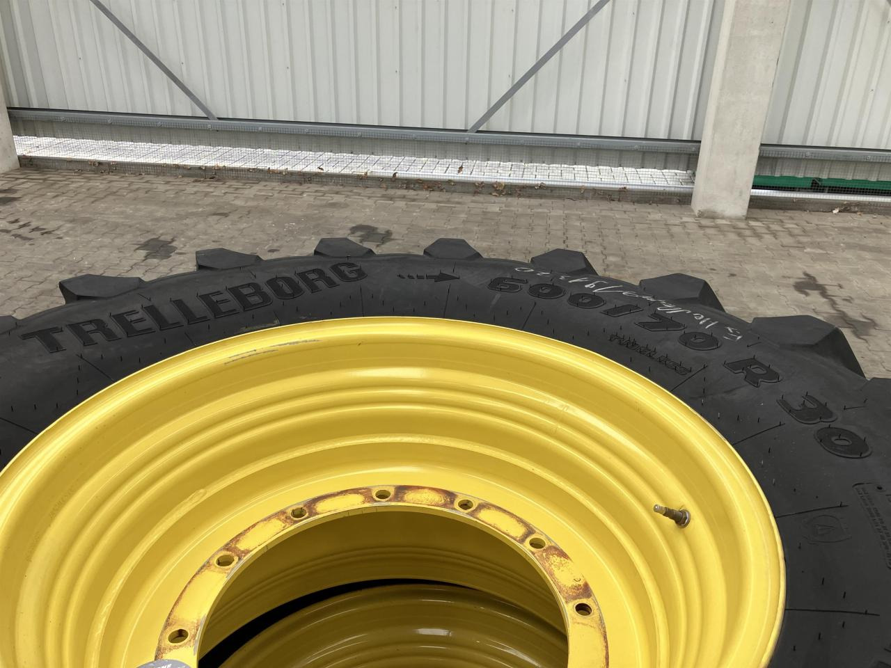 Trelleborg 600/70R30 - Гума за Селскостопанска техника: снимка 5 Trelleborg 600/70R30 - Гума за Селскостопанска техника: снимка 5