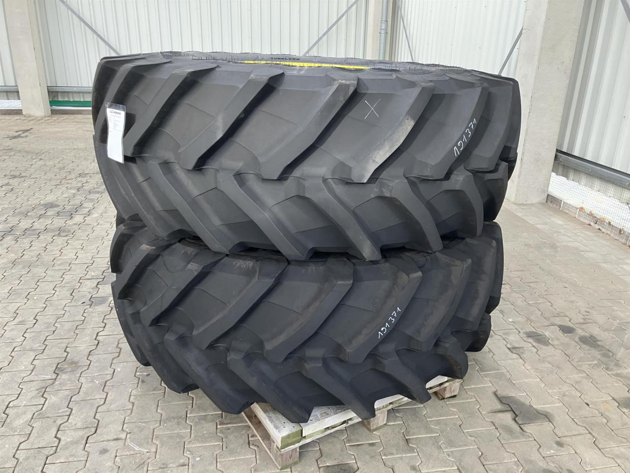 Trelleborg 650/85R38 - Гума за Селскостопанска техника: снимка 1 Trelleborg 650/85R38 - Гума за Селскостопанска техника: снимка 1
