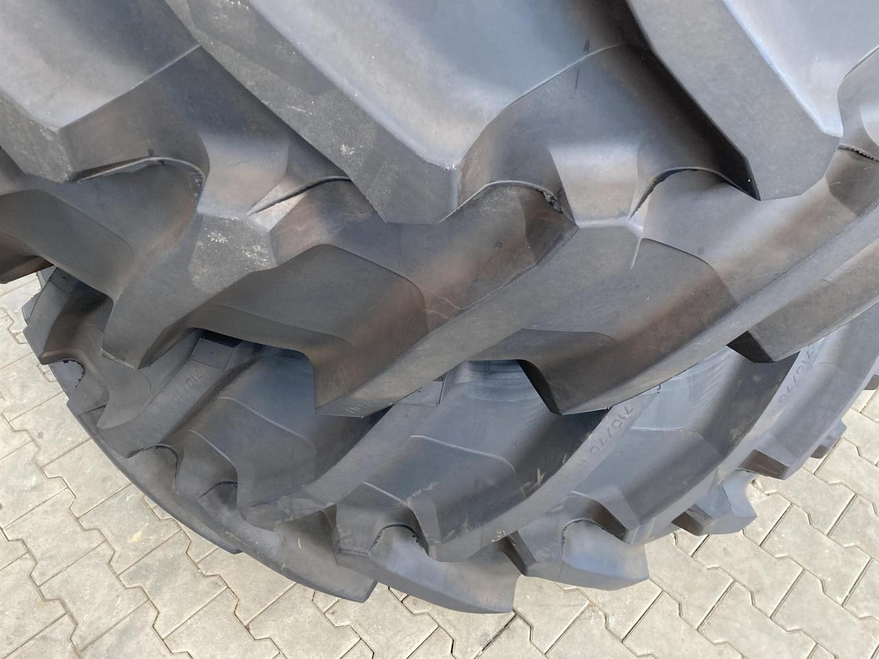 Trelleborg 710/70R42 - Гума за Селскостопанска техника: снимка 4 Trelleborg 710/70R42 - Гума за Селскостопанска техника: снимка 4
