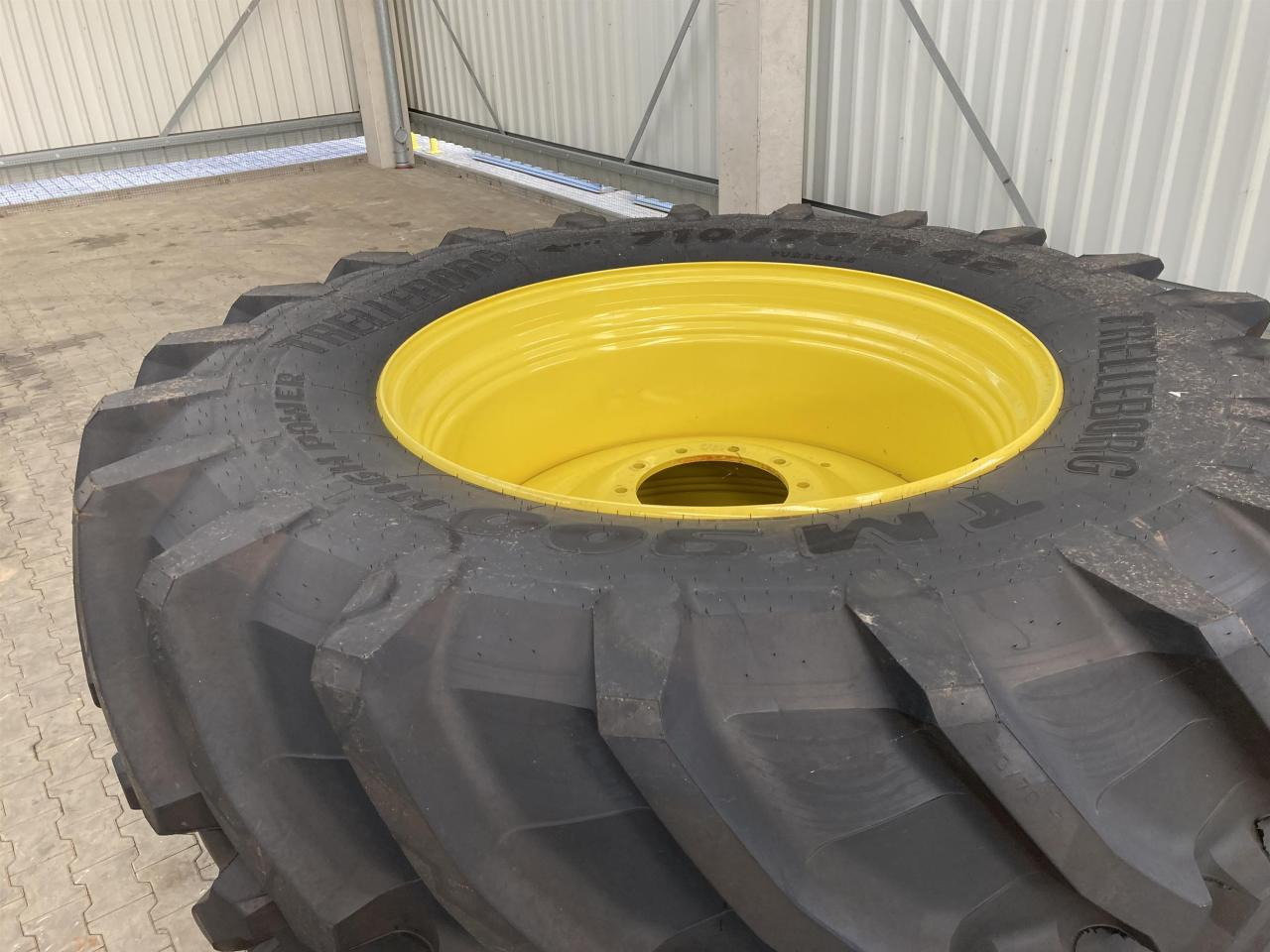 Trelleborg 710/70R42 - Гума за Селскостопанска техника: снимка 2 Trelleborg 710/70R42 - Гума за Селскостопанска техника: снимка 2