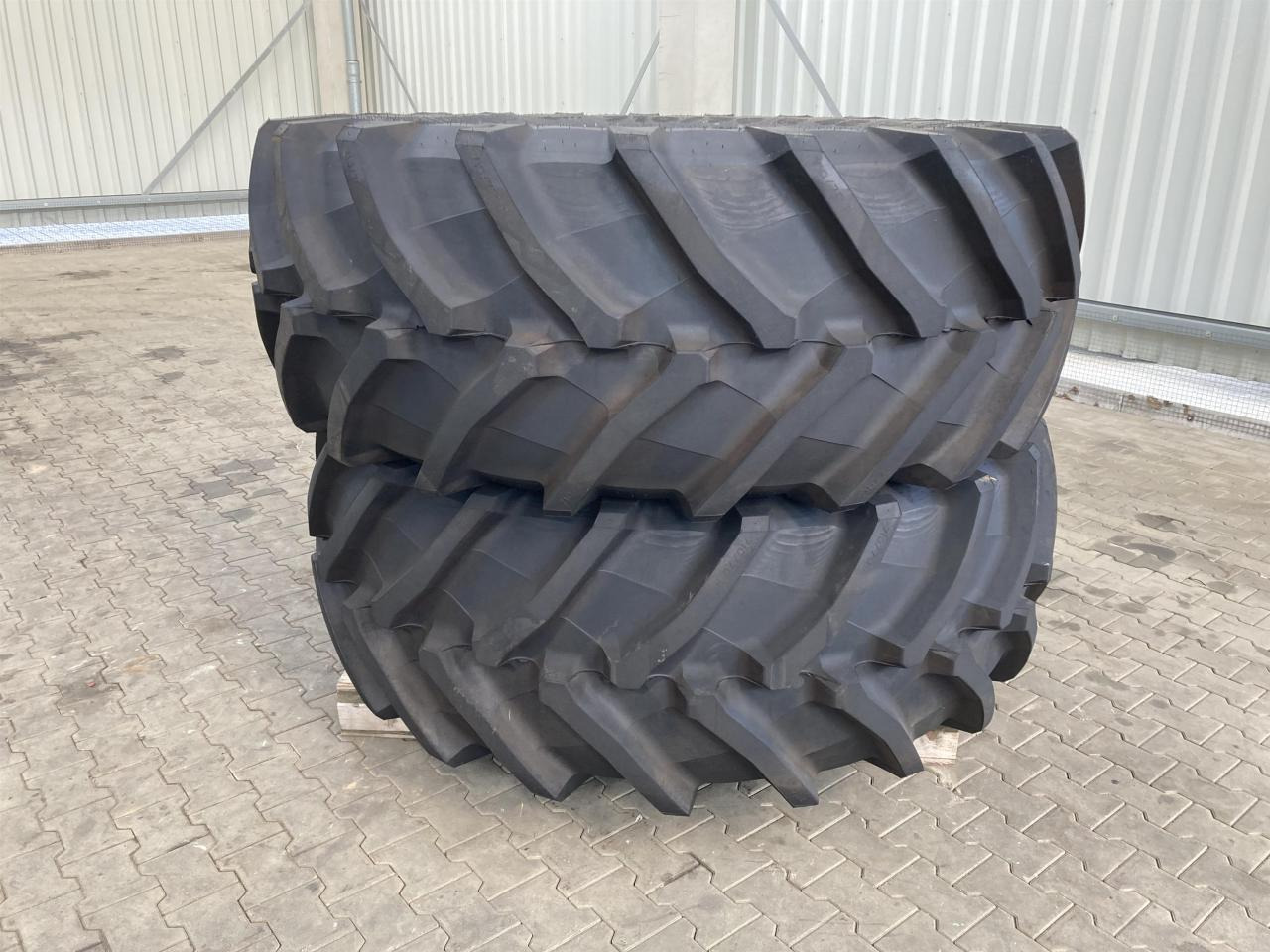 Trelleborg 710/70R42 - Гума за Селскостопанска техника: снимка 1 Trelleborg 710/70R42 - Гума за Селскостопанска техника: снимка 1