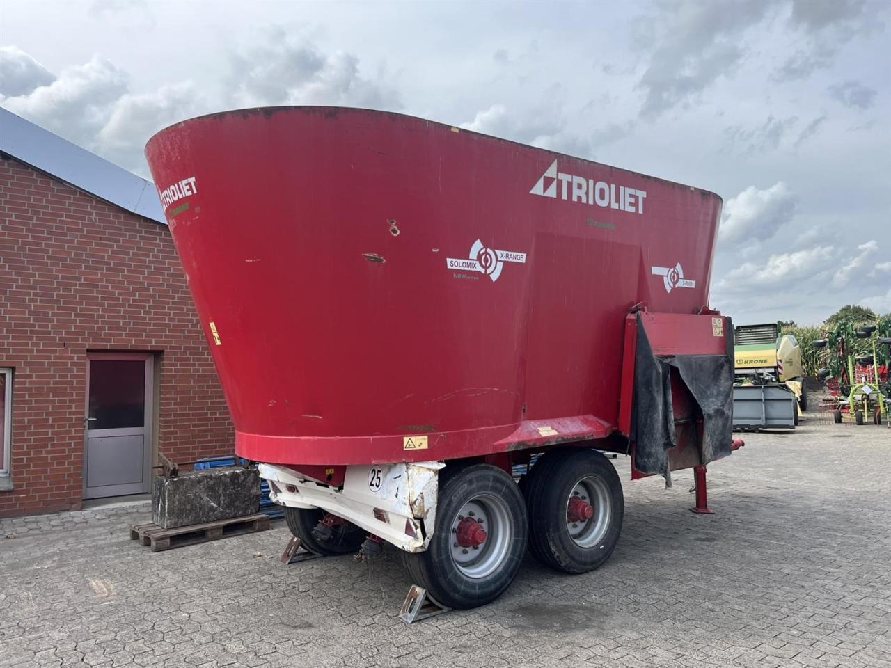 Trioliet Solomix 2 2800 ZKXT - Миксер-вагон: снимка 1 Trioliet Solomix 2 2800 ZKXT - Миксер-вагон: снимка 1