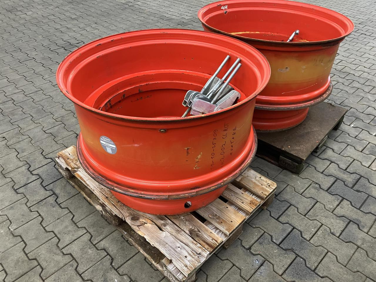 UNBEKANNT 38 Zoll - Гума за Селскостопанска техника: снимка 3 UNBEKANNT 38 Zoll - Гума за Селскостопанска техника: снимка 3